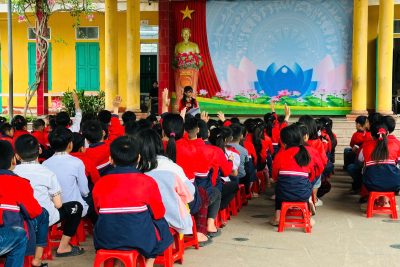 LỚP 5C TRƯỜNG TIỂU HỌC HOÀNG NAM TRONG TIẾT SINH HOẠT DƯỚI CỜ TUẦN 26 – LAN TỎA NHỮNG ĐIỀU TỬ TẾ