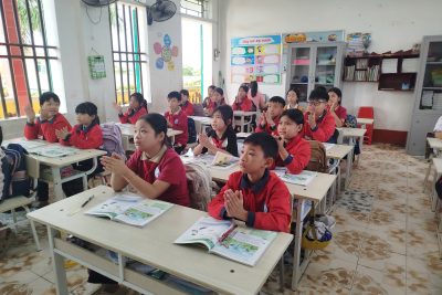 Lớp 4D khởi động ngày mới với giai điệu vui tươi